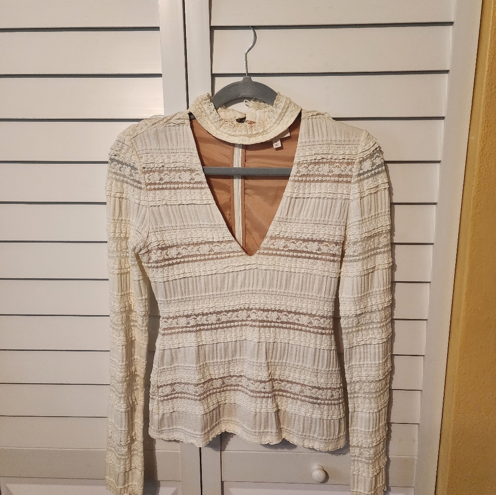 Cinq a Sept Cecily Lace Choker V Neck Top SZ S